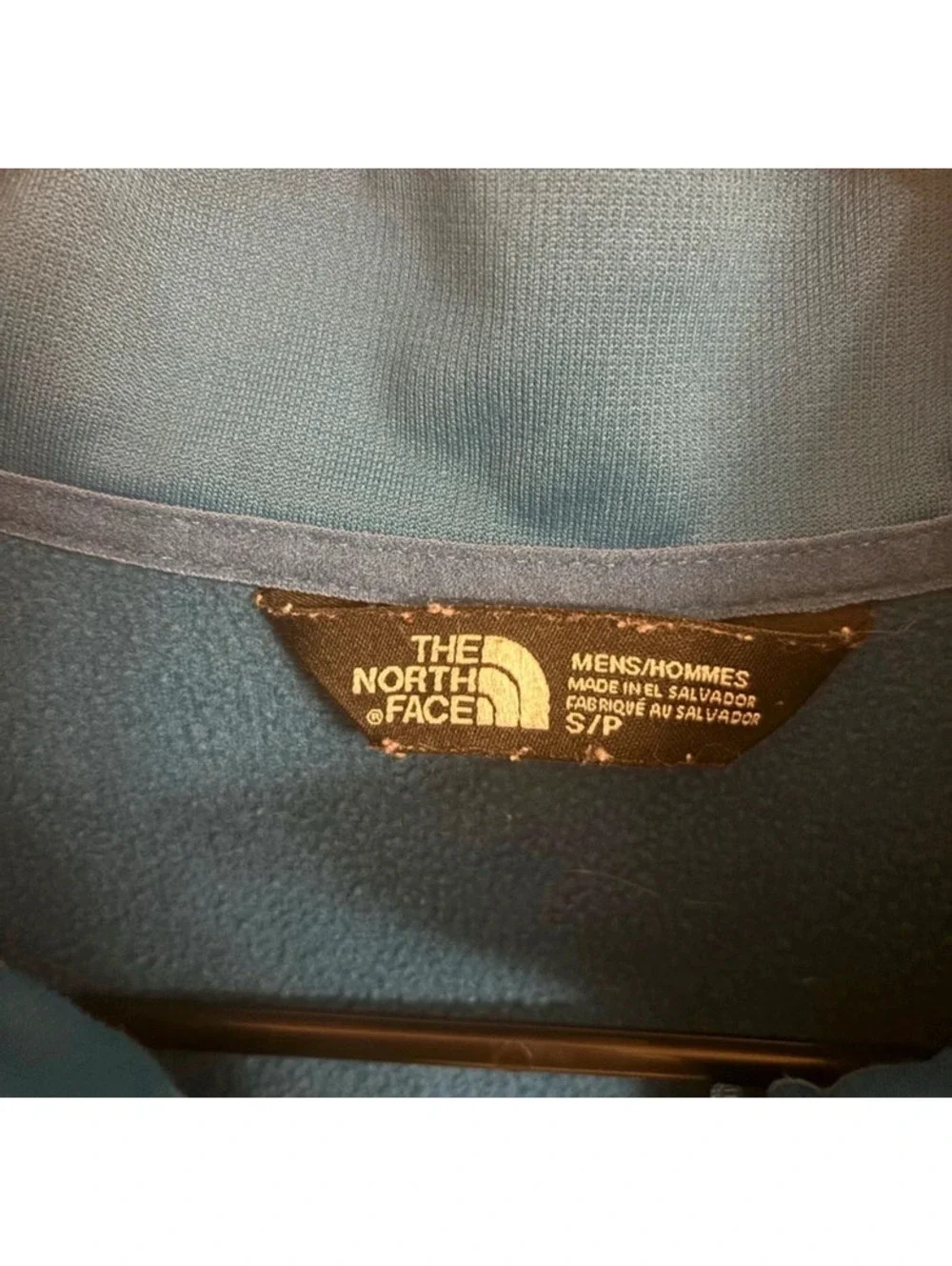 The North Face Men's Blue Half-Zip Pullover Small